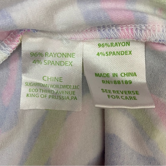 Lilly Pulitzer Tiki Wrap Romper Havin a Blast Size Small - Picture 9 of 10